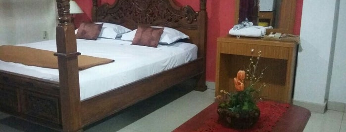 Hotel Chaterine is one of hendra irawan.