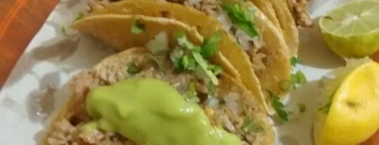 Tacos Abel (crucero) is one of Lugares favoritos de andRux.