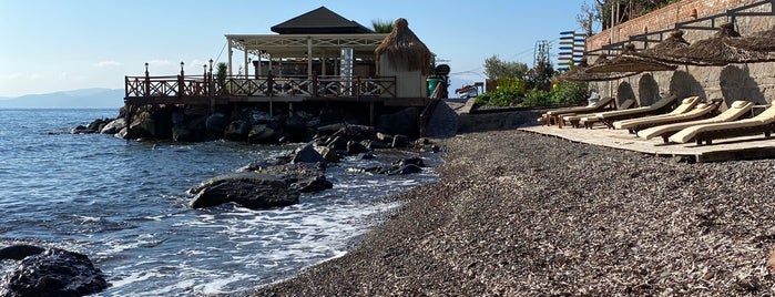 Kervansaray Otel Beach is one of Assos beach.