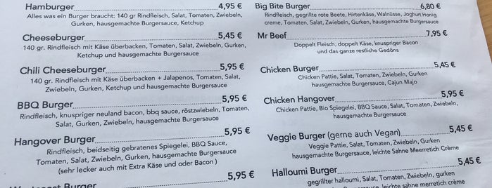 Let's Curry! & Burger is one of Lieux qui ont plu à Giggi.