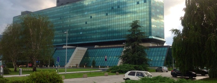 Crowne Plaza **** is one of Beograd 2.