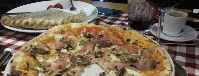 pizzeria al trancio is one of Best Pizza.
