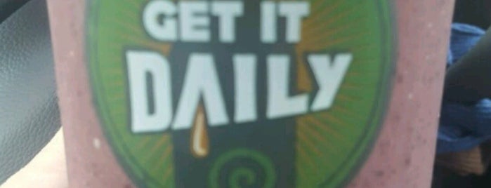 Daily Juice Cafe is one of Locais curtidos por Matt.