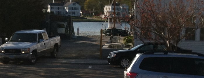 River Walk is one of Mystic CT.