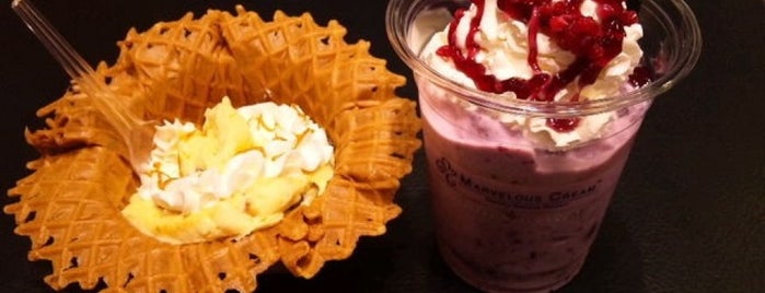マーベラスクリーム ザ・モール仙台長町店 is one of Just Desserts.