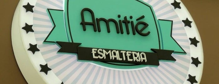 Amitié Esmalteria is one of Mais frequente.