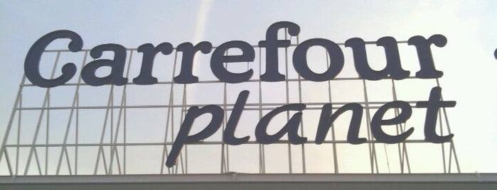 Carrefour is one of Tempat yang Disukai Moisés.