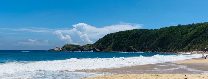 Playa Mazunte is one of Puerto 🎈.
