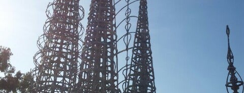 Watts Towers of Simon Rodia State Historic Park is one of LA TODO.