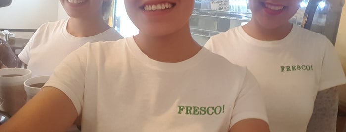 Fresco Cafetería is one of Rene'nin Beğendiği Mekanlar.