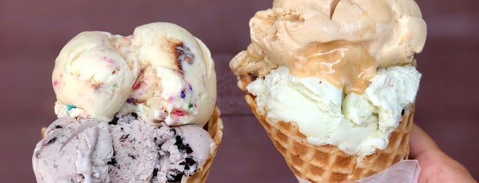 Cheshire Farms Creamery is one of Finger Licking Good Lakes.