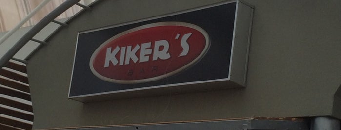 Kiker's Bar is one of Sitios favoritos.