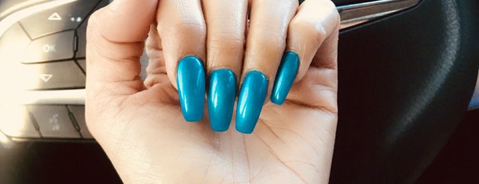 Lee Nails is one of Susieさんのお気に入りスポット.