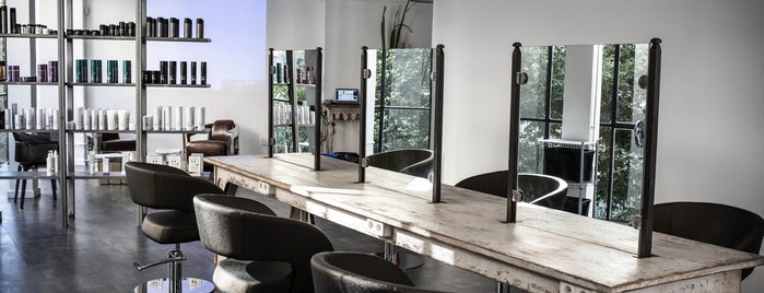 Dtox Hair Salon is one of BCN.