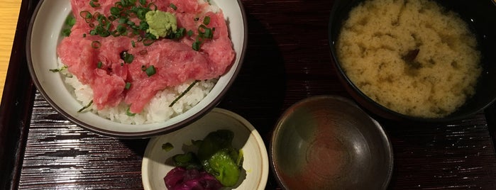 蕎麦ダイニング 久呂無木 is one of Atsushiさんのお気に入りスポット.