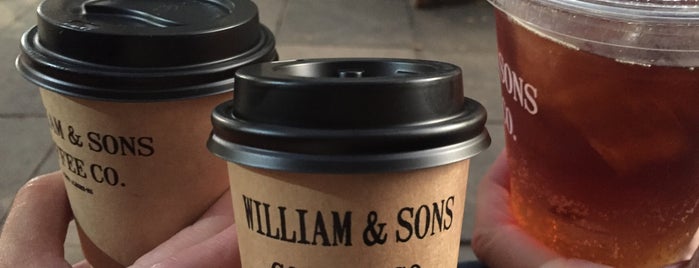 William & Sons Coffee Co. is one of Angeloさんのお気に入りスポット.