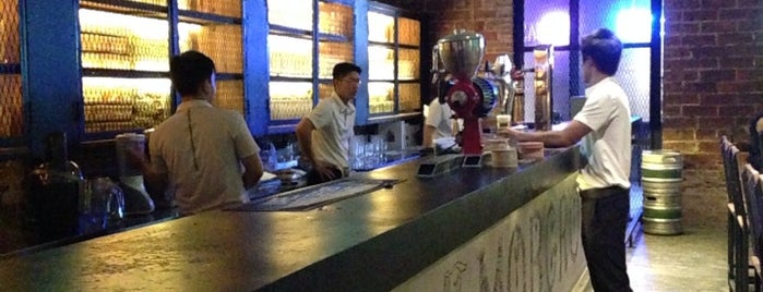 The Beer Club (MOB) is one of Orte, die Phuong gefallen.