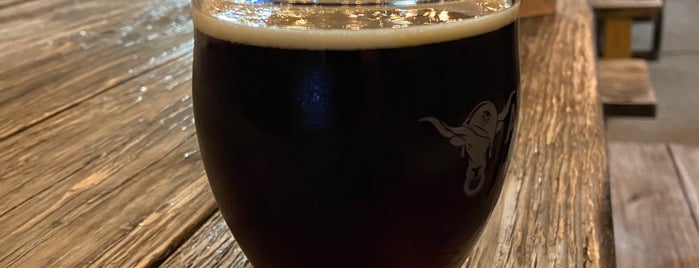 Armored Cow Brewing is one of Ericaさんのお気に入りスポット.