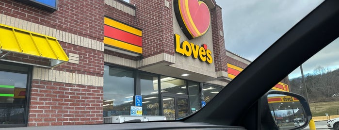 Love's Travel Stop is one of Check Check.