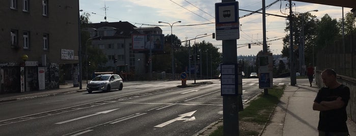 Lesnická (bus, tram) is one of Noční linka 93 (Brno).