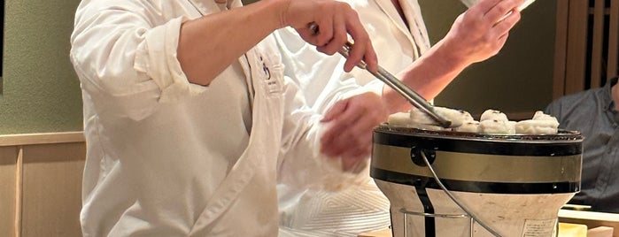 Yoshino is one of NYC 2022 Michelin Starred restaurants.