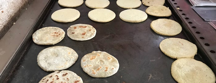 Gorditas Norteñas is one of Opciones con invitados..