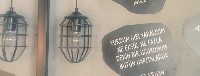 OT Cafe is one of สถานที่ที่ Begüm ถูกใจ.