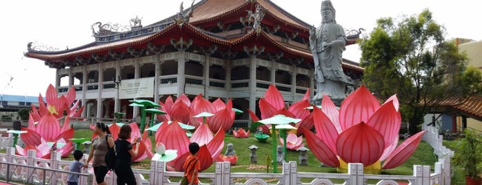 Kong Meng San Phor Kark See Monastery (光明山普觉禅寺 Bright Hill Temple) is one of Touring-1.