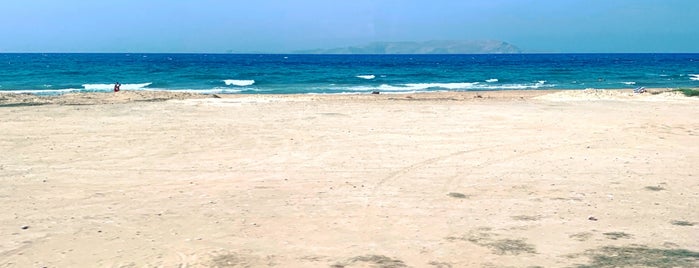 Havania Beach is one of Lugares guardados de Spiridoula.