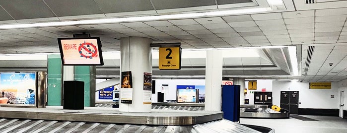 Baggage Claim is one of Visited-NYC-List1.