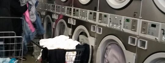 Driggs Ave Laundromat is one of Ispi'nin Beğendiği Mekanlar.