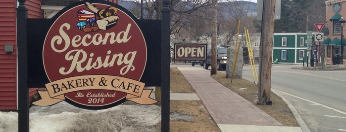 Second Rising Bakery & Cafe is one of Lieux qui ont plu à Max.