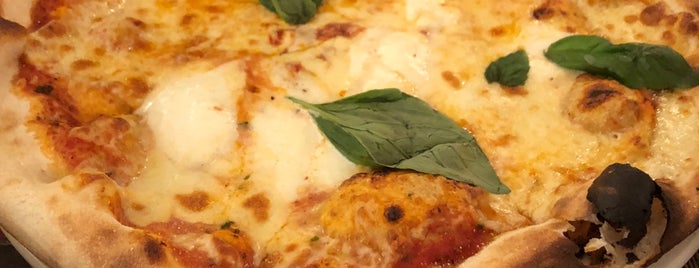 Ôven Mozzarella Bar is one of The 15 Best Places for Pizza in Madrid.