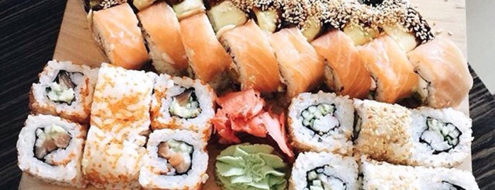 77 Sushi is one of Tempat yang Disukai Karolina 🦖.