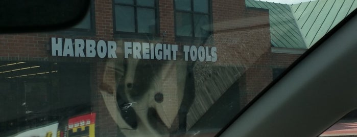 Harbor Freight Tools is one of Nicholas : понравившиеся места.