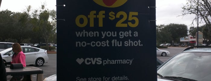 CVS pharmacy is one of Posti che sono piaciuti a Sarah.