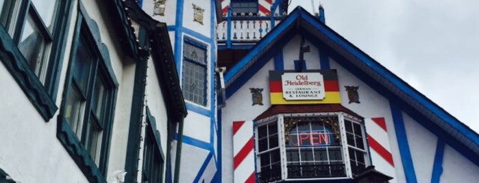 Old Heidelberg German Restaurant & Lounge is one of Donna'nın Beğendiği Mekanlar.