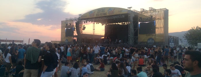 Zeytinli Rock Festivali is one of Posti che sono piaciuti a Onur.