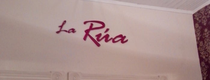 La Rua Café Bistro is one of Coffee Break.