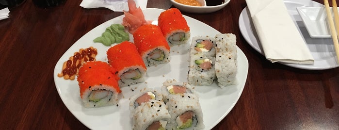 Sushi Kytto Bar is one of Locais curtidos por Al.