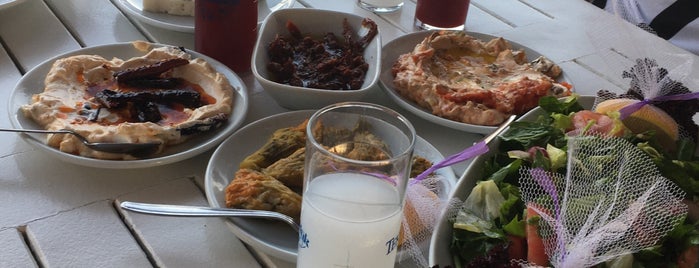 Gümüşcafe Restaurant is one of Lugares favoritos de Sina.