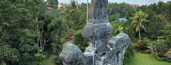 The Blanco Renaissance Museum is one of place to visit at bali.