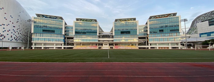 Stadium@ ITE College central(Ang Mo Kio) is one of School.