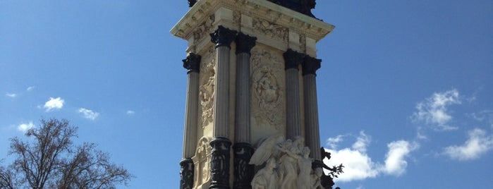 Monumento a Alfonso XII de España is one of Madrid Capital 02.