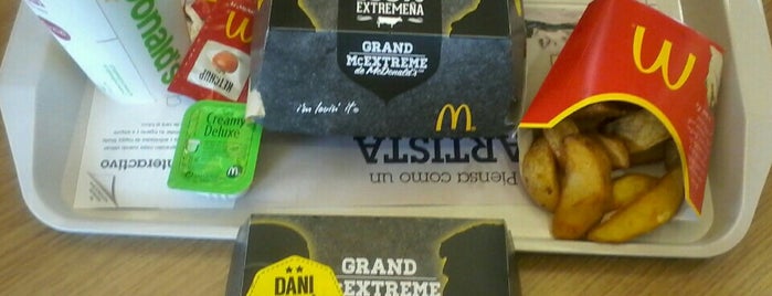 McDonald's is one of Locales de comida rápida en  Murcia.