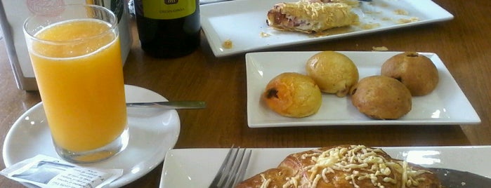 La Colegiala is one of Panaderia.