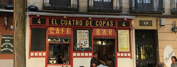 El Cuatro de Copas is one of De cañas.