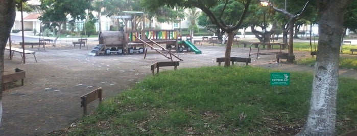 Parque Blanquilla is one of Tempat yang Disukai José.
