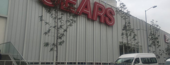Sears Cuatro Caminos is one of Norunda'nın Beğendiği Mekanlar.