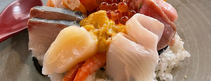 Kitcho Sushi is one of Orte, die A gefallen.